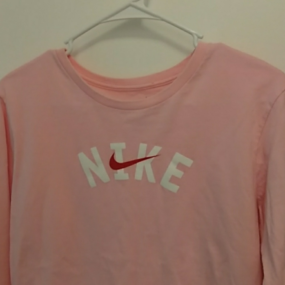 Nike Light Pink Long Sleeve Women's SZ L Tee